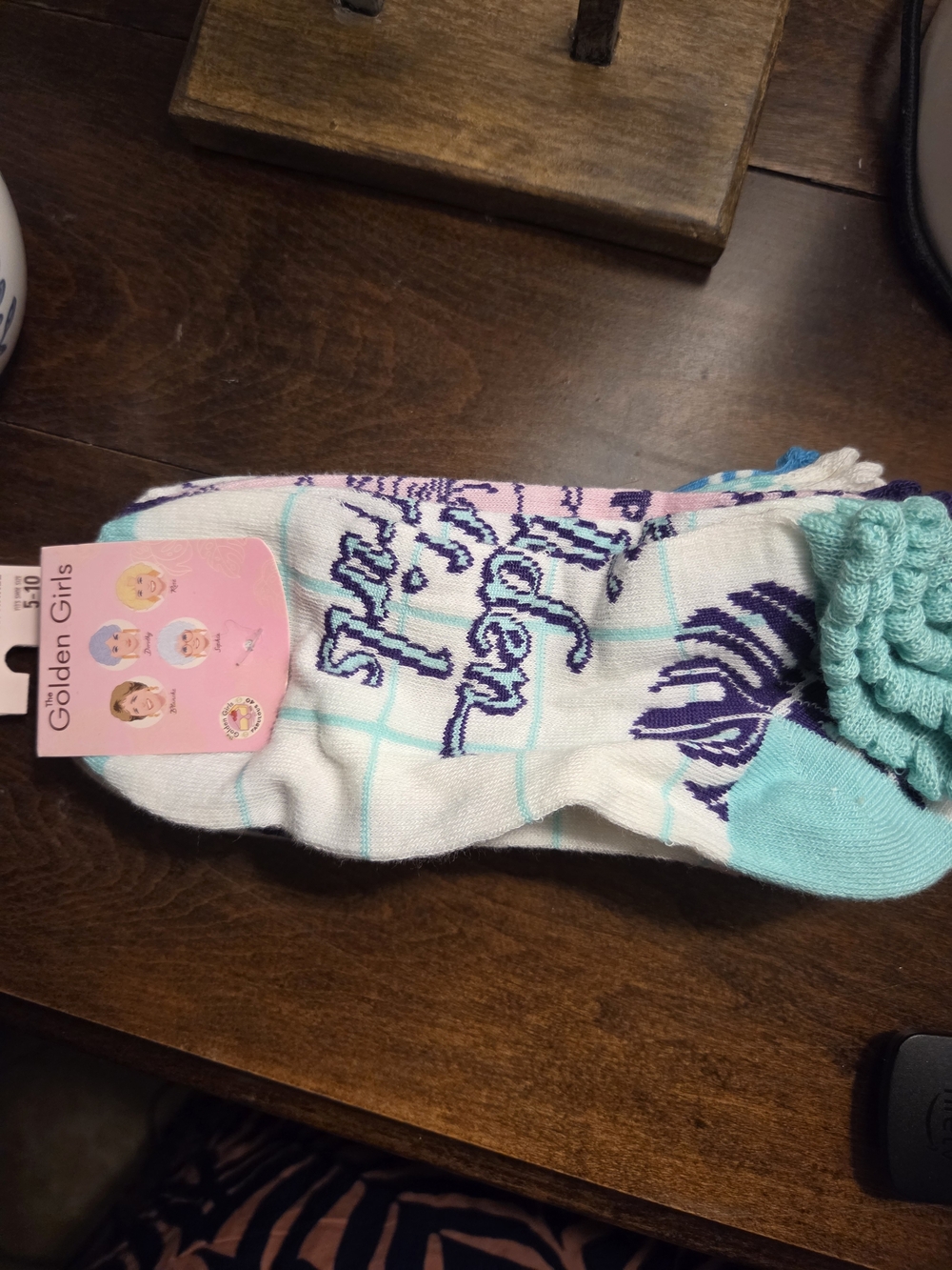 Golden Girls White & Teal Ankle Socks